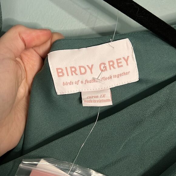 Birdy Grey Hannah Flutter Sleeve Bridesmaid Dress Slit in Sea Green Crepe NWT - Picture 4 of 7